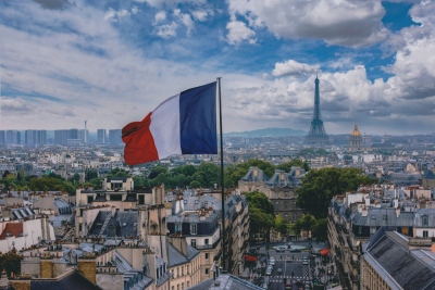 Σε περιπέτειες η Γαλλία - Η κρίση ήρθε για να μείνει, σορτάρετε τα γαλλικά ομόλογα