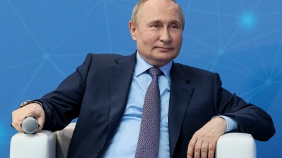 Το βλέμμα της Δύσης στο οικονομικό φόρουμ της Ρωσίας: Το... φλερτ του Putin με νέους εταίρους, παρακάμπτοντας τις κυρώσεις