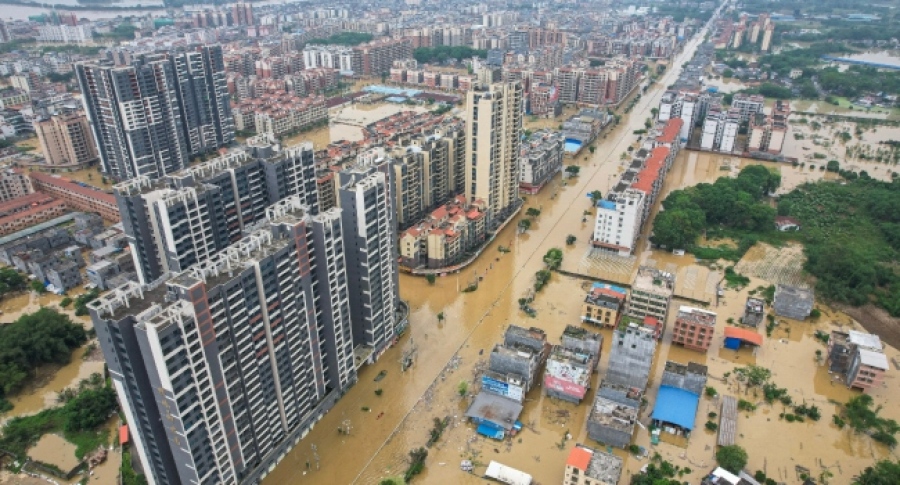 Φονικές πλημμύρες στην Νότια Κίνα με 38 νεκρούς και 11 αγνοούμενους