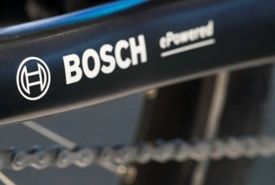 Bosch: Μείωση ωρών εργασίας και αμοιβών για 10.000 εργαζόμενους στη Γερμανία – Σε περιδίνηση η αυτοκινητοβιομηχανία