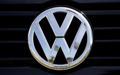 Βουτιά 42% στα λειτουργικά κέρδη της Volkswagen το γ' 3μηνο του 2024