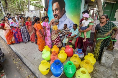 Η Ινδία ξεμένει από νερό - «Δεν περισσεύει ούτε σταγόνα»