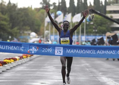 37ος Μαραθώνιος Αθήνας: Νικητής ο 42χρονος Κενυάτης Κόμεν