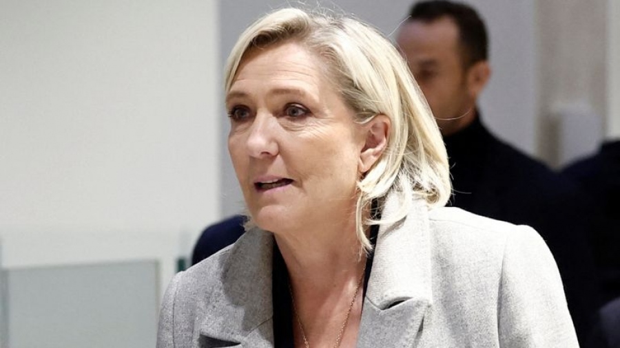 H Le Pen και οι «γκρίζες ζώνες» στα επιδόματα ευρωβουλευτών