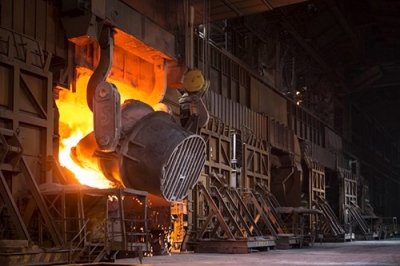 UK Steel: Καταστροφικοί για τη βρετανική βιομηχανία χάλυβα οι δασμοί Trump