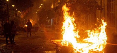 Ισπανία: Βίαια επεισόδια, συλλήψεις και τραυματίες στις διαδηλώσεις ενάντια στο lockdown