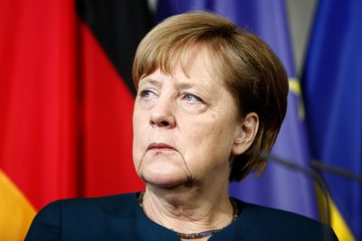 Forsa: Η Merkel μπορεί να βγει κερδισμένη από την πολιτική κρίση στη Γερμανία