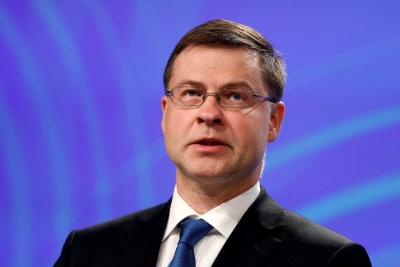 Dombrovskis (ΕΕ): Ζητάμε 6μηνη αναστολή δασμών μεταξύ ΗΠΑ και ΕΕ για να σωθούν οι οικονομίες