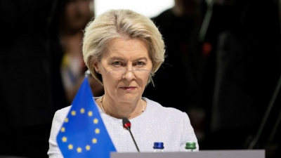 Πίσω... ολοταχώς κάνει η von der Leyen - Καταργεί τους παράλογους νόμους για την πράσινη μετάβαση που η ίδια είχε επιβάλει