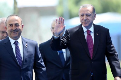 Η Τουρκία αλλάζει ρότα και μεταμορφώνεται σε «φιλήσυχη» χώρα που θέλει τον διάλογο - Cavusoglu: Προσωπικός μου φίλος ο Δένδιας - Νέο άνοιγμα σε ΕΕ