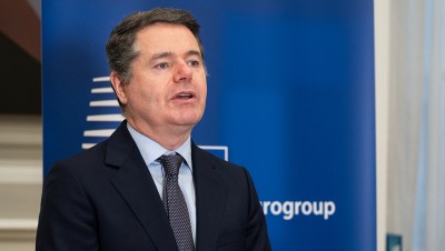 Donohoe (Eurogroup): Στόχος η υιοθέτηση ενιαίου σχεδίου ασφάλισης των καταθέσεων