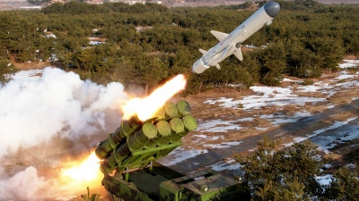 Γενικός συναγερμός στην Ιαπωνία - «Δεχθήκαμε βαλλιστικό πύραυλο από τη Βόρεια Κορέα» - «Μείνετε στα σπίτια σας»