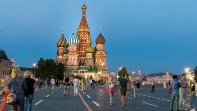 Ρωσία: Επαναφέρει τις πτήσεις προς 52 “φιλικές” χώρες
