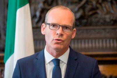 Coveney (Iρλανδός ΥΠΕΞ): Είμαστε ανοιχτοί σε μία συμφωνία για το Brexit - Ακόμη περιμένουμε τις προτάσεις της Βρετανίας