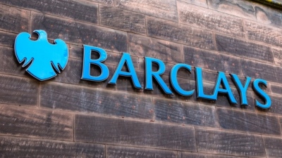 Barclays: Κέρδη 1 δισ. λίρες το δ’ τρίμηνο 2024