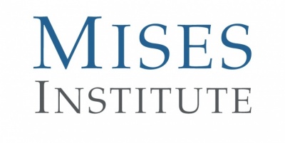 Mises Institute: Εγκλωβισμένες οι ΗΠΑ στο «πετρο-δολάριο» και στις απαιτήσεις της Σαουδικής Αραβίας - Απειλείται η υπάρξή τους