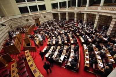 Βουλή: Τέλος στους διορισμούς συζύγων και συγγενών μετά τις αντιδράσεις για τη Ζαρούλια
