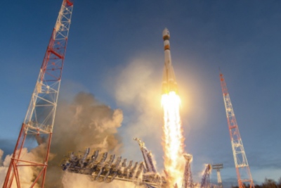 Η Ρωσία άρχισε να εκτοξεύει μαζικά στρατιωτικούς δορυφόρους