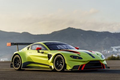 Σούπερ η αγωνιστική Aston Martin Vantage GTE