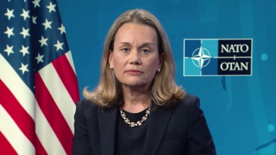 Πρέσβης ΗΠΑ στο ΝΑΤΟ: Επικίνδυνες και ανεύθυνες οι δηλώσεις του Trump - Ενθαρρύνουν τη Ρωσία να ξεκινήσει πόλεμο στην Ευρώπη