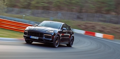 Δείτε το νέο ρεκόρ της Porsche Cayenne Coupe στο Nürburgring