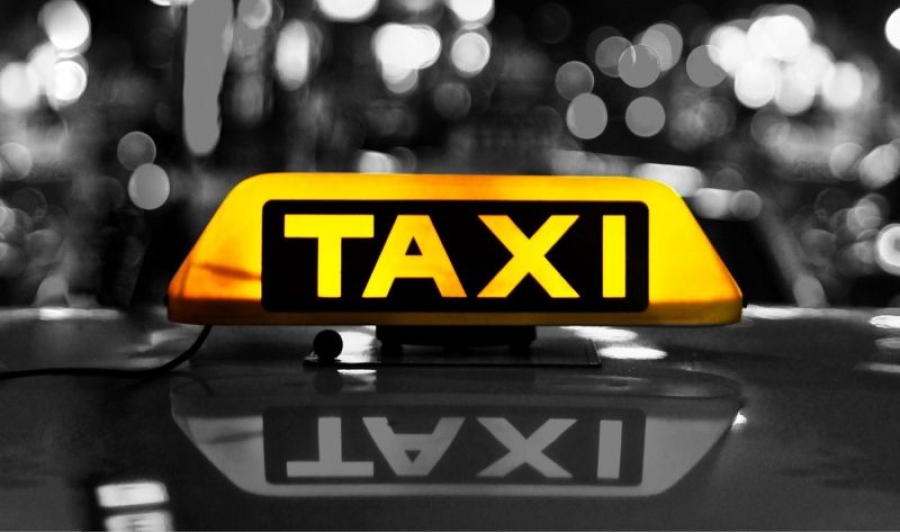 Χατζηδάκης: Από τα ταξί ξεκινά η εφαρμογή του μέτρου της ειδικής σήμανσης για τα POS