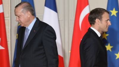 Erdogan κατά Macron: Δεν γνωρίζει ούτε τη γαλλική ιστορία - Ένας αρχάριος στην πολιτική