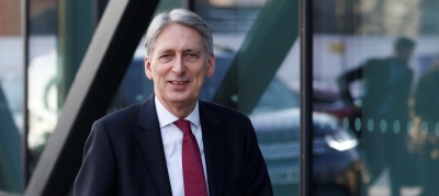 Βρετανία: Παραιτείται από βουλευτής ο πρώην υπουργός Οικονομικών Philip Hammond