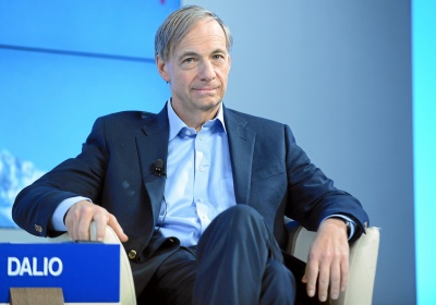 Dalio (Bridgewater): Τα χειρότερα για τις αγορές είναι μπροστά και θα είναι «εφιαλτικά»