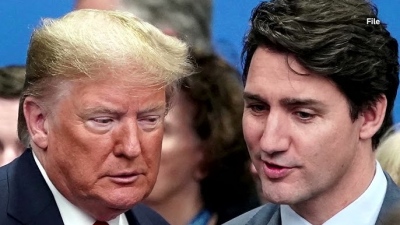 Ο Trump απειλεί τον «κυβερνήτη Trudeau» με πρόσθετους δασμούς