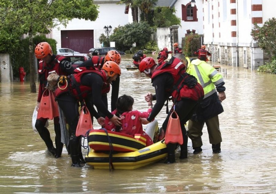 Γαλλία: 3 νεκροί και 8 αγνοούμενοι στη Γαλλία μετά από σφοδρές πλημμύρες στη Νίκαια