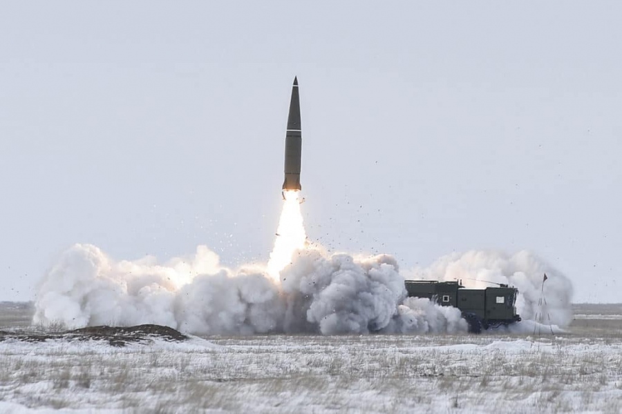 Ακόμη πιο θανατηφόρος ο ρωσικός πύραυλος Iskander 1.000  - Θα χτυπά και θα διαλύει τα ουκρανικά F16  πριν καν απογειωθούν