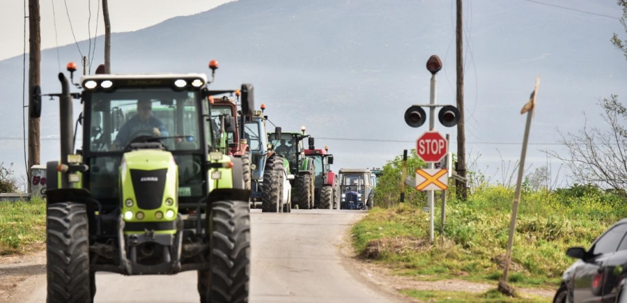 Οι αγρότες βγάζουν τα τρακτέρ στους δρόμους – Κινητοποιήσεις μέσα στον Αύγουστο