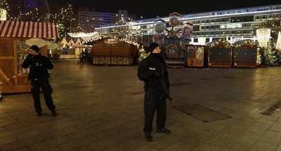 DW: Χριστουγεννιάτικες λειτουργίες με αστυνομική επαγρύπνηση στη Γερμανία