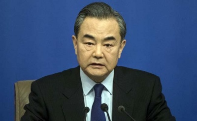 Wang Yi (ΥΠΕΞ Κίνας): Η Κινα δεν δέχεται από κανέναν εκβιασμούς σε θέματα εμπορίου