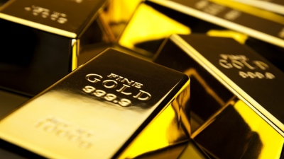 Το ισχυρό δολάριο «πλήγωσε» τον χρυσό – Έκλεισε στο -0,6% και τα 2.316,60 δολάρια