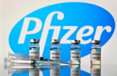 «Αντίο, ζωή» μετά τον κορωνοϊό για Pfizer: Αμερικανικό fund θέλει το κεφάλι του CEO Bourla επί πίνακι, τον «επικήρυξε» για 1 δισ. δολ.