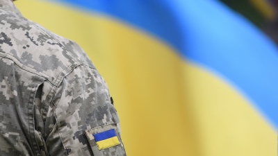 Douglas McGregor (Συνταγματάρχης ΗΠΑ): Οι ουκρανικές Ένοπλες Δυνάμεις χάνουν 2.000 στρατιώτες την ημέρα