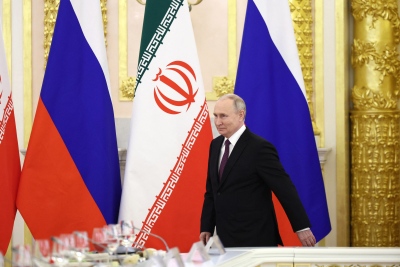 H Ρωσία ενισχύει τη συμμαχία με το Ιράν, προαναγγέλλει νέα συμφωνία