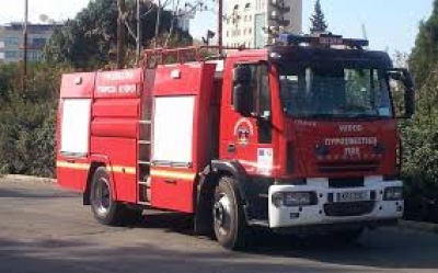 Υπό μερικό έλεγχο τέθηκε η πυρκαγιά στον οικισμό Ρομά «Αγία Σοφία» στη Θεσσαλονίκη