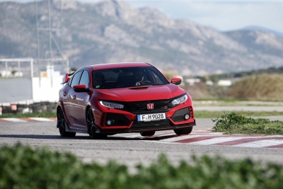 Στην πίστα με το νέο Honda Civic Type-R!