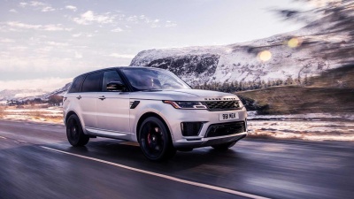 Το ήπιο υβριδικό Range Rover Sport HST έχει ηλεκτρικό «κομπρέσορα»