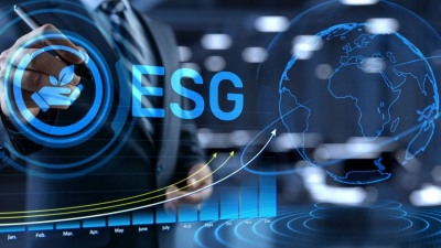 Σκάει η «φούσκα» των ESG – Εκροές ρεκόρ από τους επενδυτές στη Βρετανία