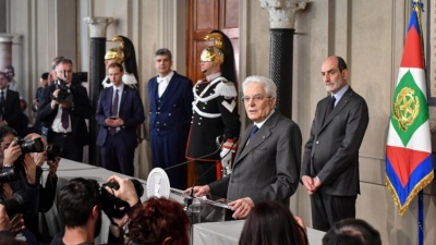 Ιταλία: Αρνείται ο πρόεδρος της Δημοκρατίας να διορίσει υπουργό Οικονομικών ευρωσκεπτικιστή οικονομολόγο της Λέγκας