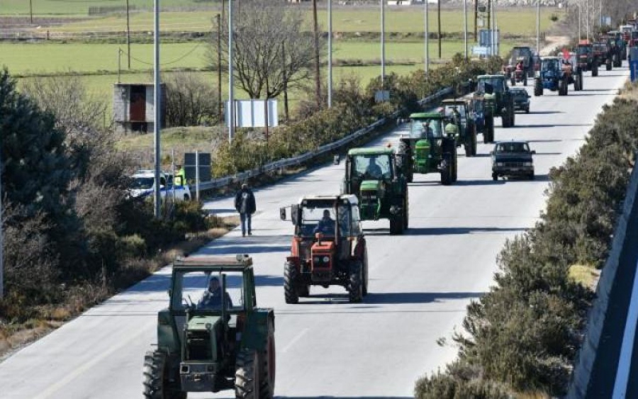 Στα «όπλα» οι αγρότες με νέο συλλαλητήριο στην Λάρισα - Δεν έχουν πάρει τις αποζημιώσεις για τον Daniel