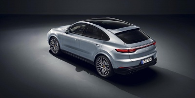 Η Porsche Cayenne S Coupe τα έχει 440