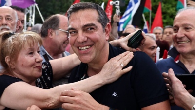 Πώς ... αποστόμωσε στο τηλέφωνο ο Τσίπρας τον Στέφανο Κασσελάκη για την προεκλογική συγκέντρωση του ΣΥΡΙΖΑ