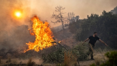 Πυροσβεστική: Τουλάχιστον 41 πυρκαγιές σε όλη την Ελλάδα σε  μόλις 24 ώρες