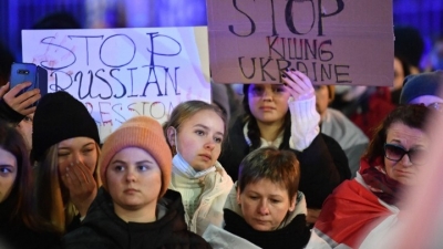 ΕΕ: Περισσότεροι από 300.000 Ουκρανοί έχουν εγκαταλείψει τη χώρα, στα 7 εκατομμύρια οι εκτοπισμένοι