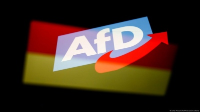 Σαρώνει την Ανατολική Γερμανία το AfD – Υψώνεται το «μπλε τοίχος» στο Βερολίνο και οι… ανεμογεννήτριες